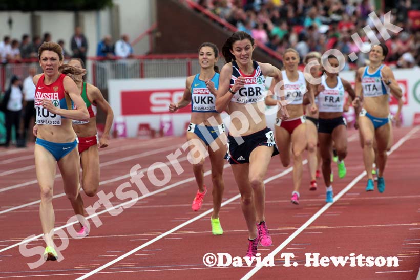 Jessica Judd (GB) leads the 800 metres at the European Athletics Team Championships.